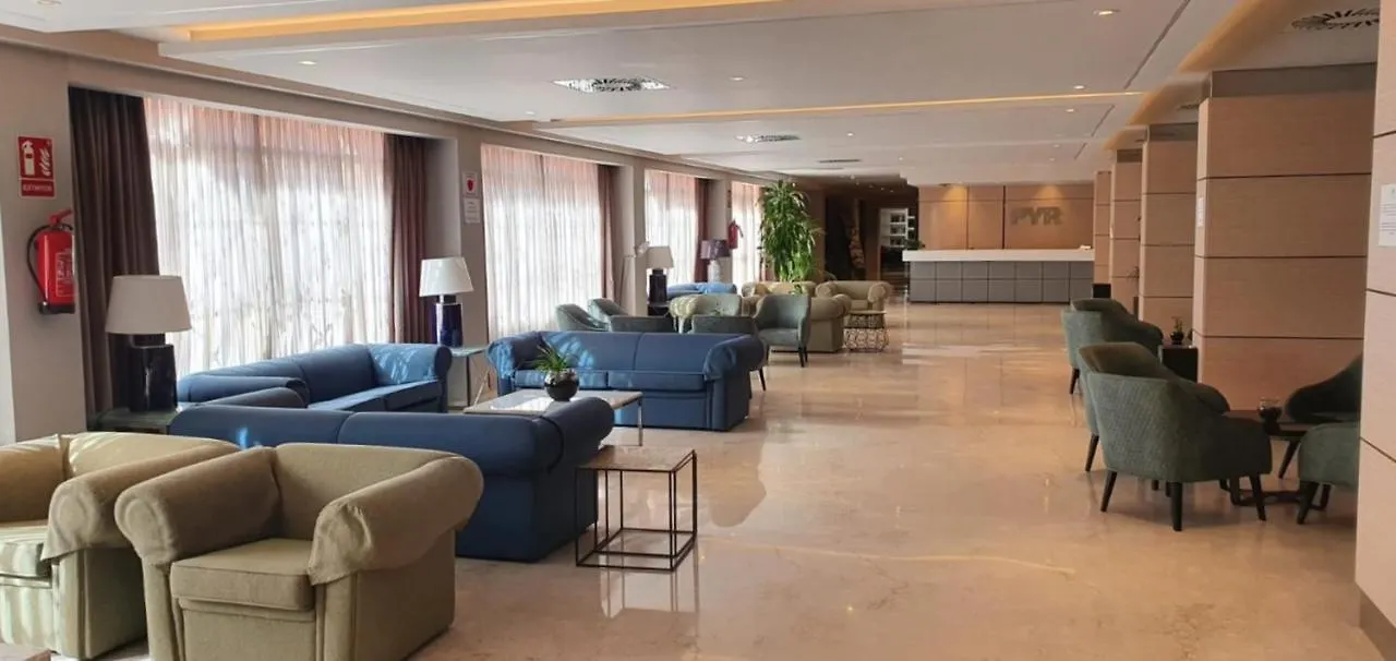 Apartamento En Pyr Puerto Fuengirola 아파트