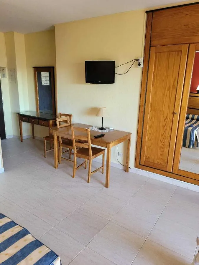 Apartamento En Pyr Puerto Fuengirola Spain