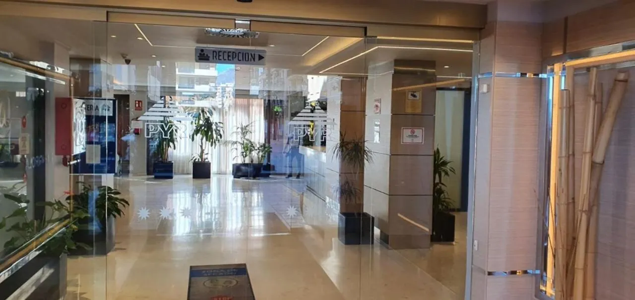 Apartamento En Pyr Puerto Fuengirola Spain