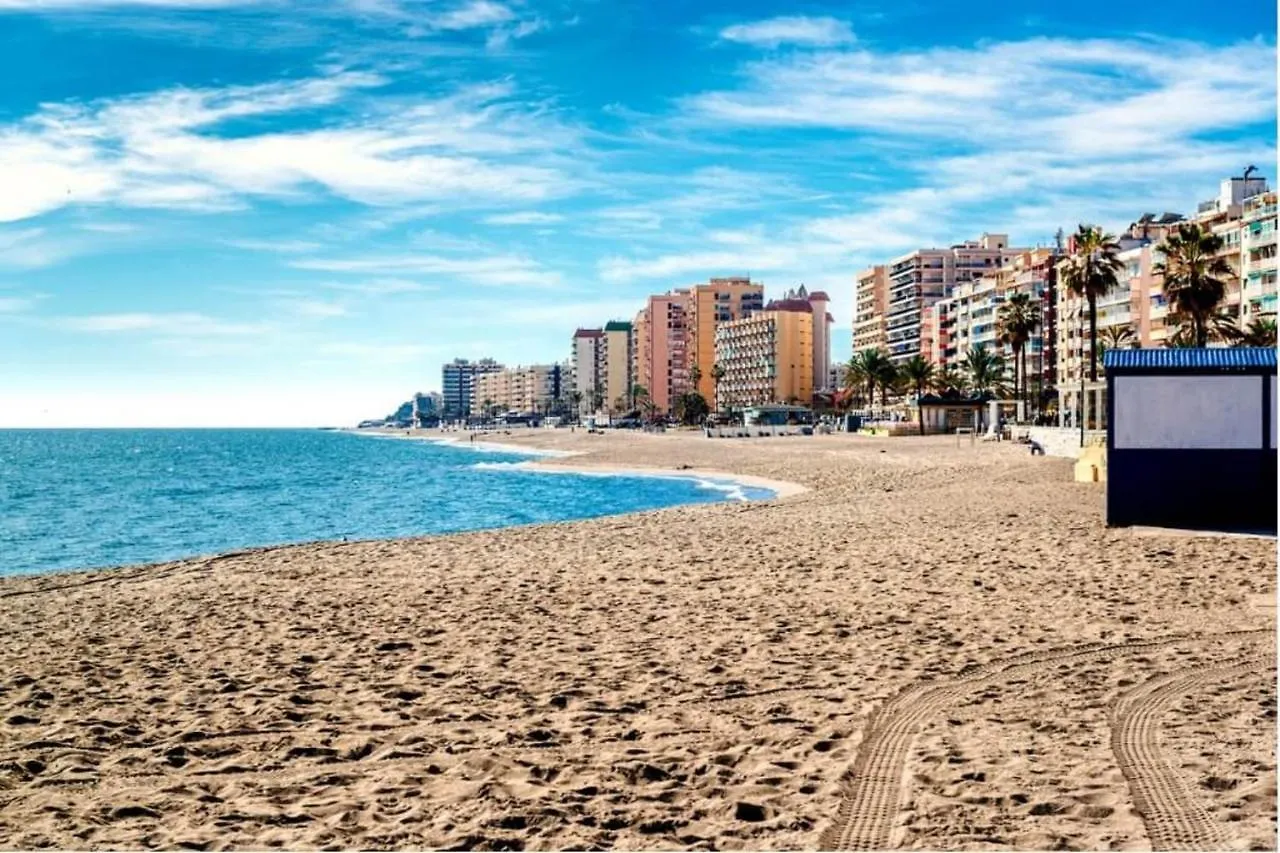 Apartamento En Pyr Puerto Fuengirola contacts